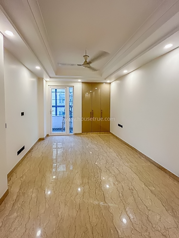 4 BHK Flat For Sale in Greater Kailash Part 2