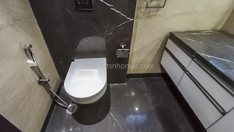 4 BHK Flat For Sale in Panchsheel Park