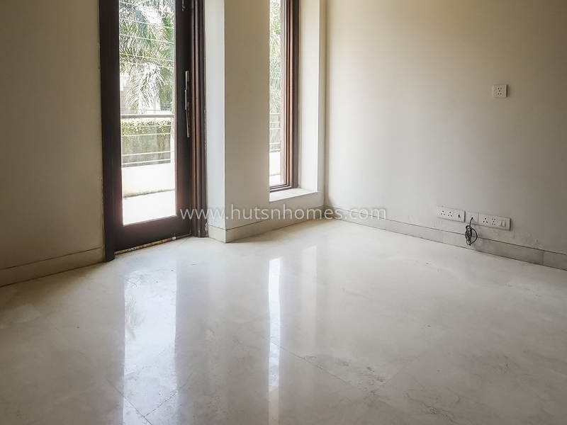 4 BHK Flat For Sale in Greater Kailash Part 2