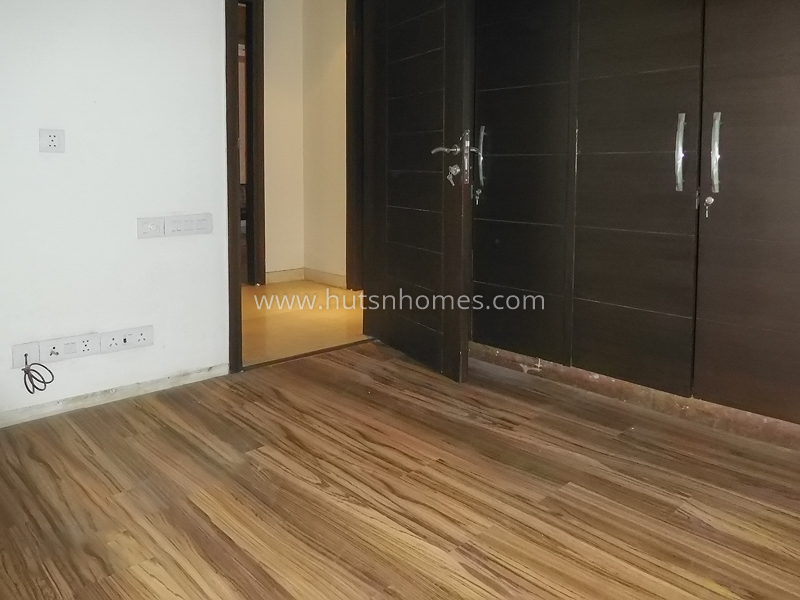 4 BHK Flat For Sale in Greater Kailash Part 2