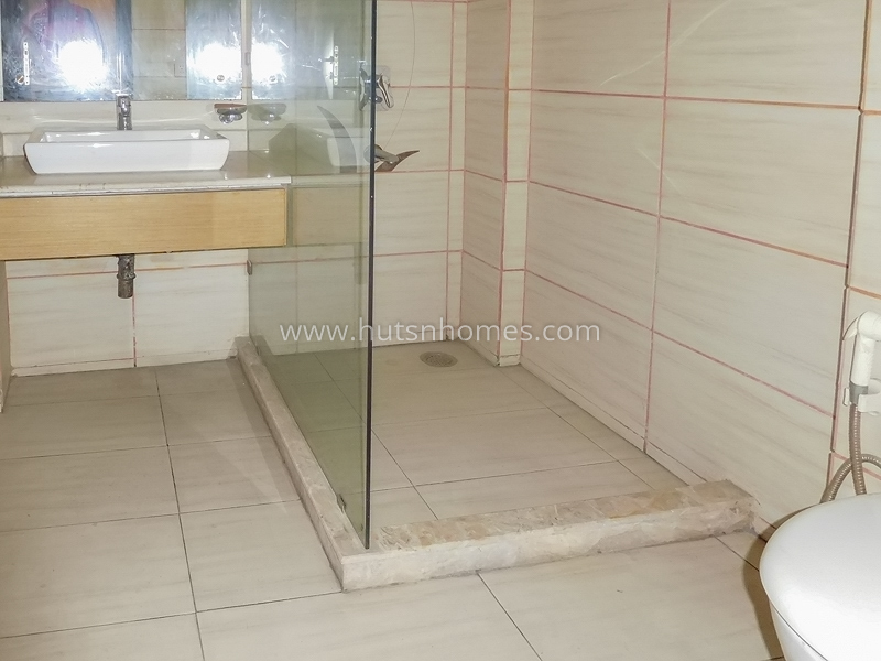 4 BHK Flat For Sale in Greater Kailash Part 2