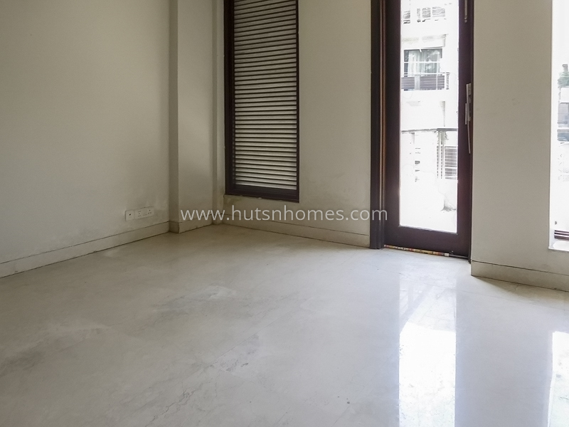 4 BHK Flat For Sale in Greater Kailash Part 2