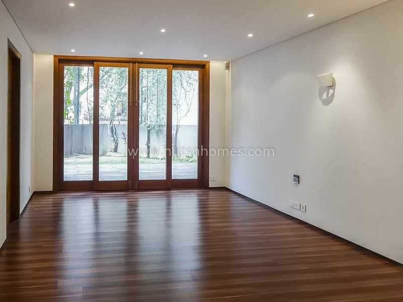 3 BHK Flat For Sale in Greater Kailash Part 1