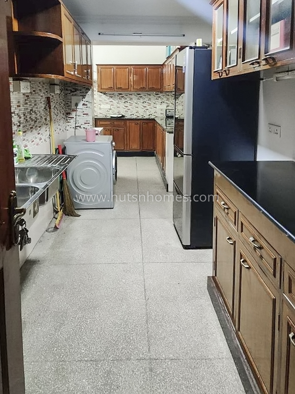 3 BHK Flat For Rent in Sundar Nagar