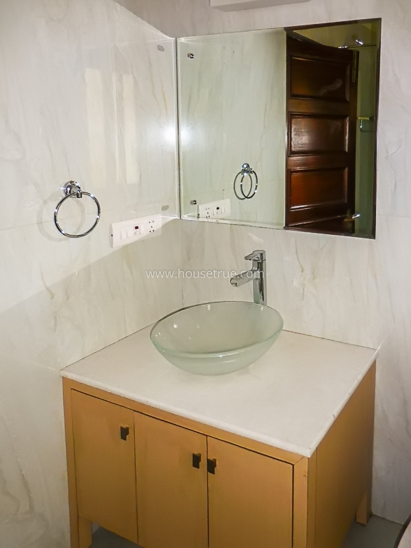 4 BHK Flat For Rent in Jor Bagh