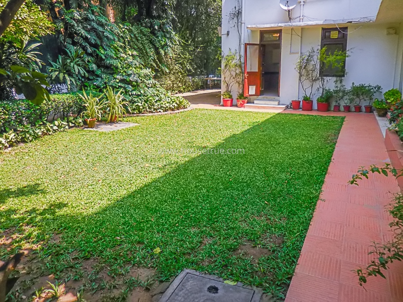 4 BHK Flat For Rent in Jor Bagh