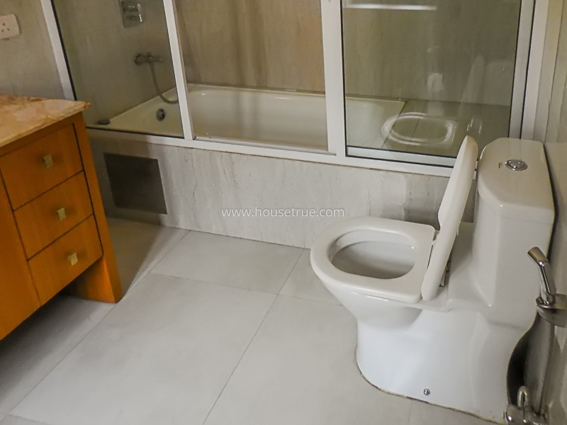 4 BHK Flat For Rent in Jor Bagh