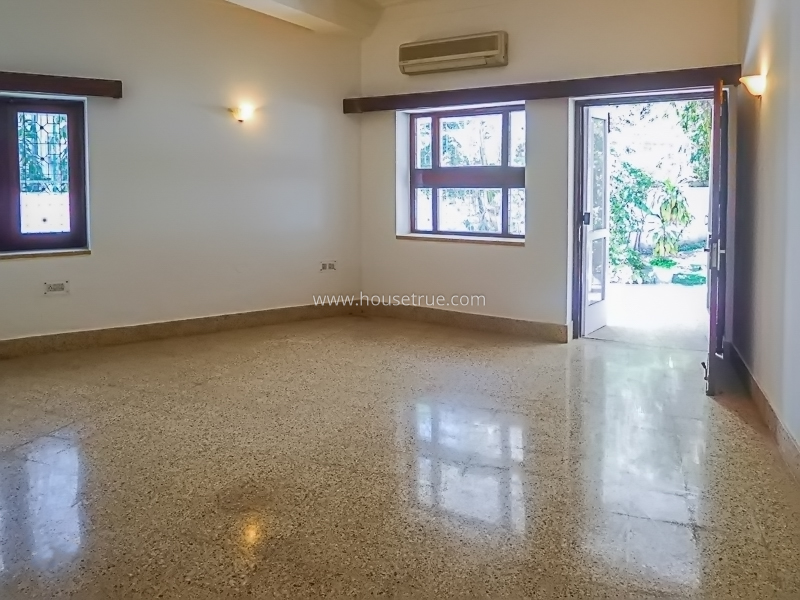 3 BHK Builder Floor For Rent in Golf Links