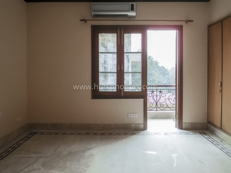 5 BHK Flat For Rent in Vasant Vihar