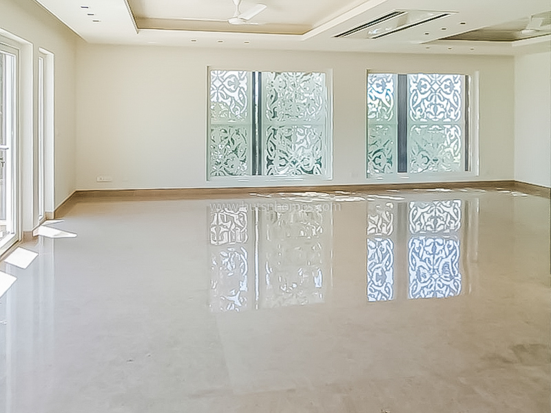 4 BHK Flat For Rent in Shanti Niketan