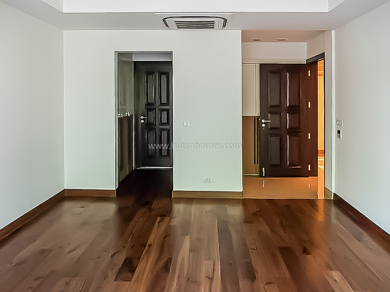 4 BHK Flat For Rent in Shanti Niketan