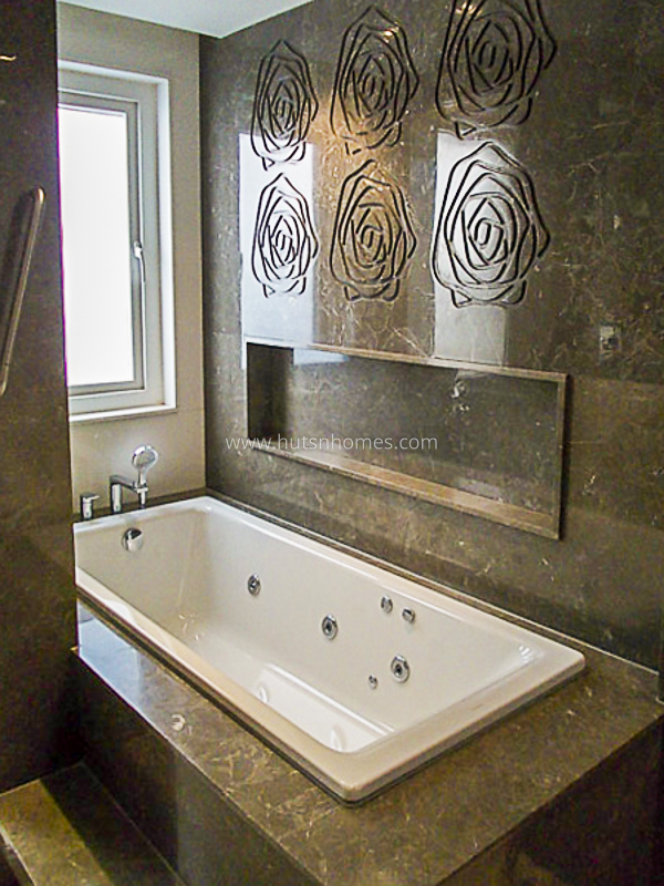 4 BHK Flat For Rent in Shanti Niketan