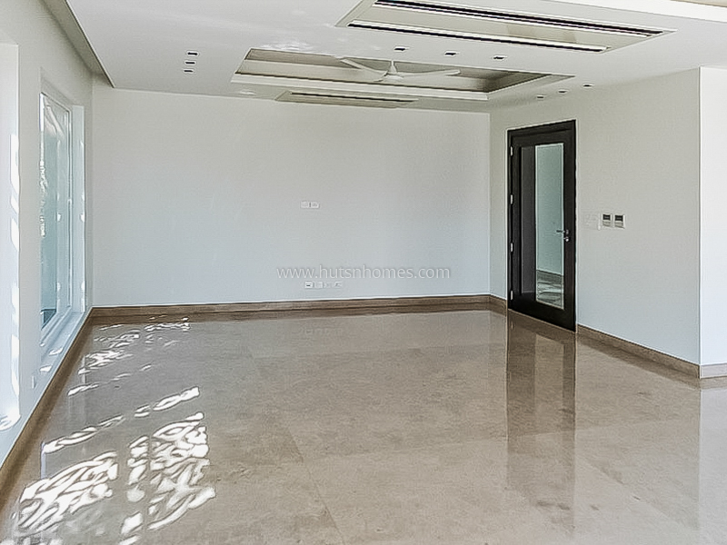 4 BHK Flat For Rent in Shanti Niketan