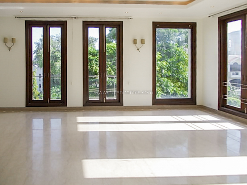 4 BHK Flat For Rent in Shanti Niketan