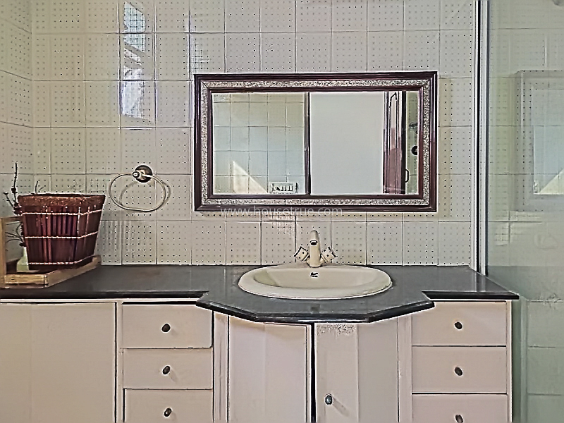 3 BHK Flat For Rent in Vasant Vihar