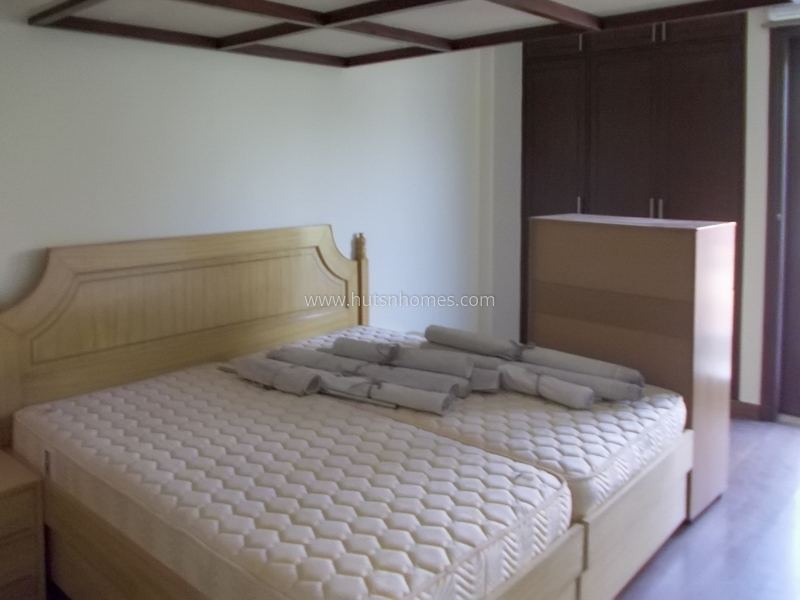 3 BHK Flat For Rent in Golf Links