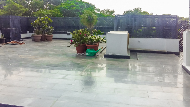 3 BHK Flat For Rent in Golf Links