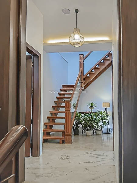 2 BHK Flat For Rent in Golf Links