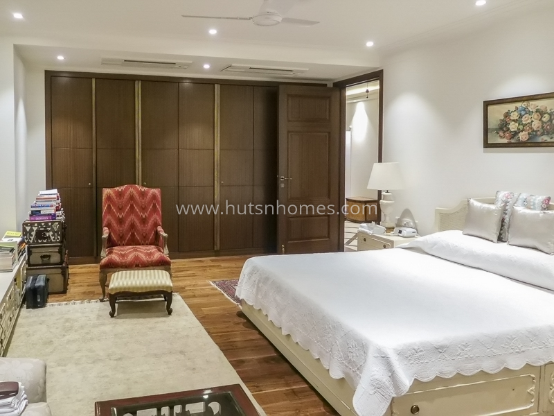 3 BHK Builder Floor For Rent in Jor Bagh