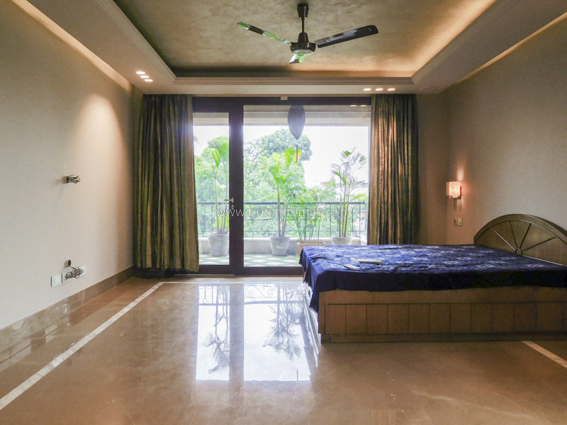 4 BHK Flat For Rent in Shanti Niketan