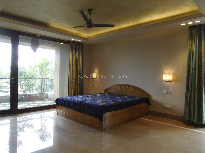 4 BHK Flat For Rent in Shanti Niketan