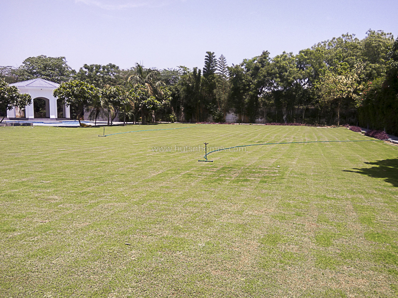 5 BHK Farm House For Rent in Dlf Chattarpur Farms