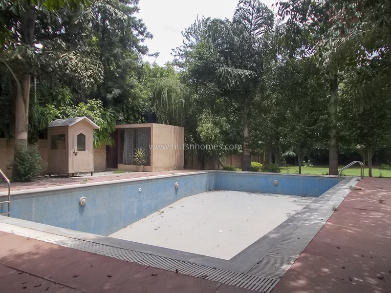 9 BHK Farm House For Rent in Vasant Kunj