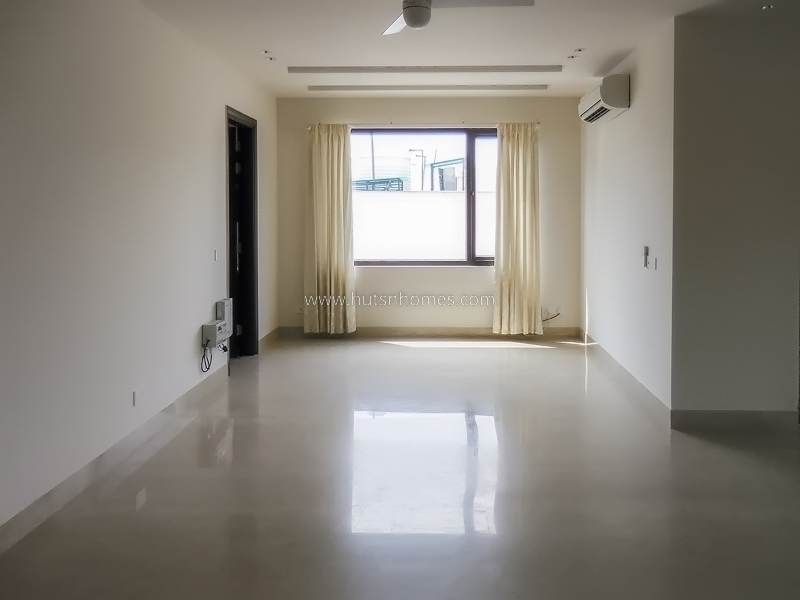 3 BHK Flat For Rent in Chanakyapuri