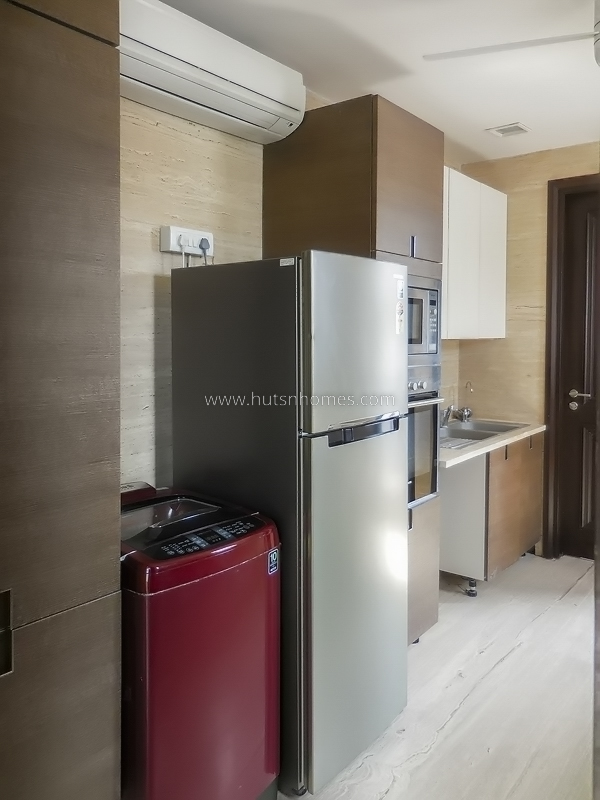 3 BHK Flat For Rent in Chanakyapuri