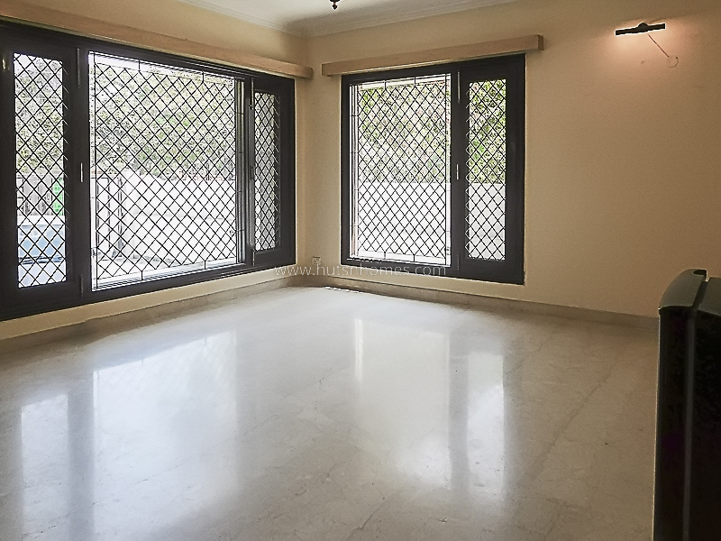3 BHK Flat For Rent in Maharani Bagh