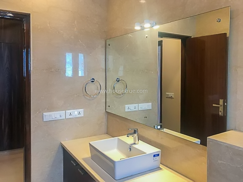 4 BHK Flat For Rent in Vasant Vihar