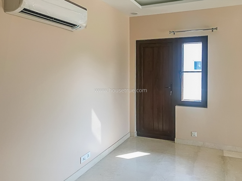 4 BHK Flat For Rent in Vasant Vihar