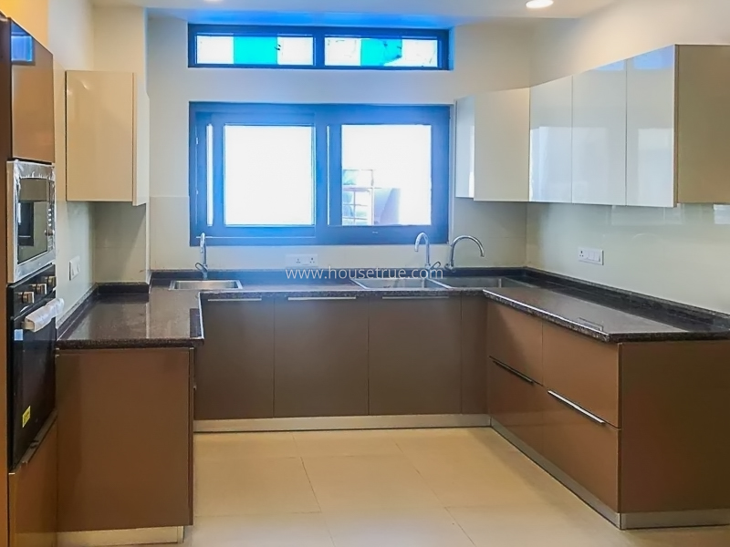 4 BHK Flat For Rent in Vasant Vihar