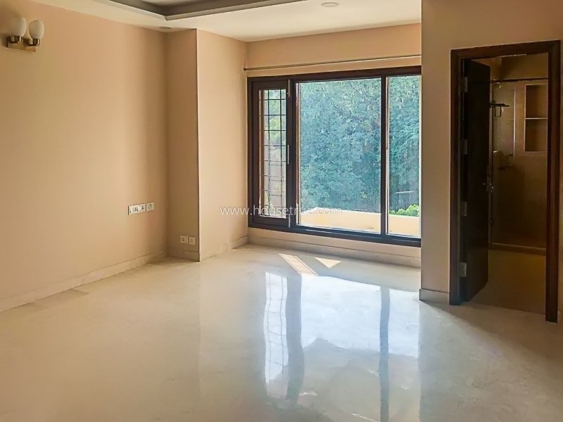 4 BHK Flat For Rent in Vasant Vihar