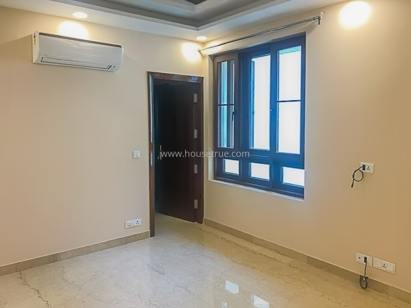4 BHK Flat For Rent in Vasant Vihar