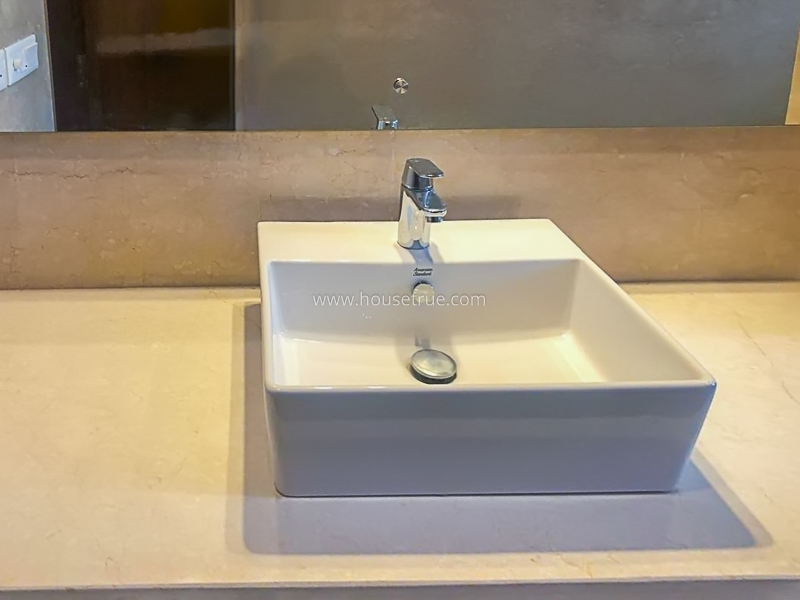 4 BHK Flat For Rent in Vasant Vihar