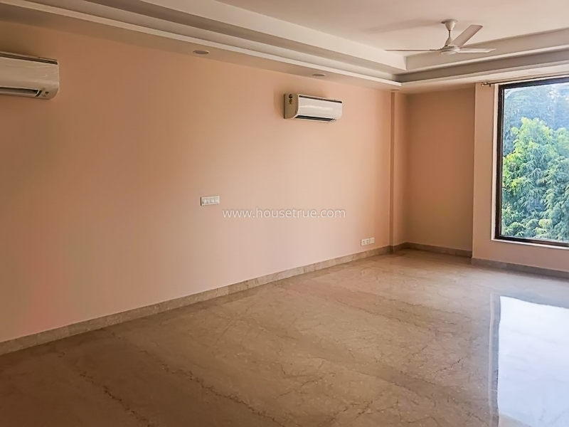 4 BHK Flat For Rent in Vasant Vihar