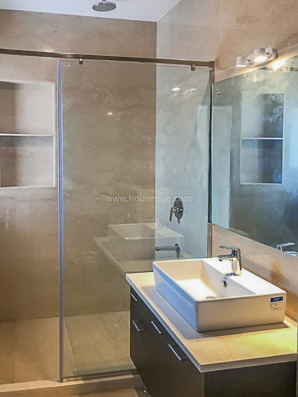 4 BHK Flat For Rent in Vasant Vihar