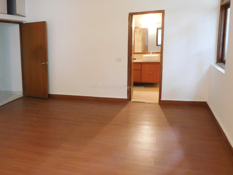 9 BHK House For Rent in Hailey Road