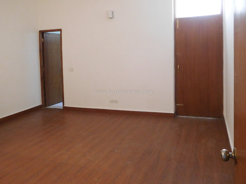 9 BHK House For Rent in Hailey Road