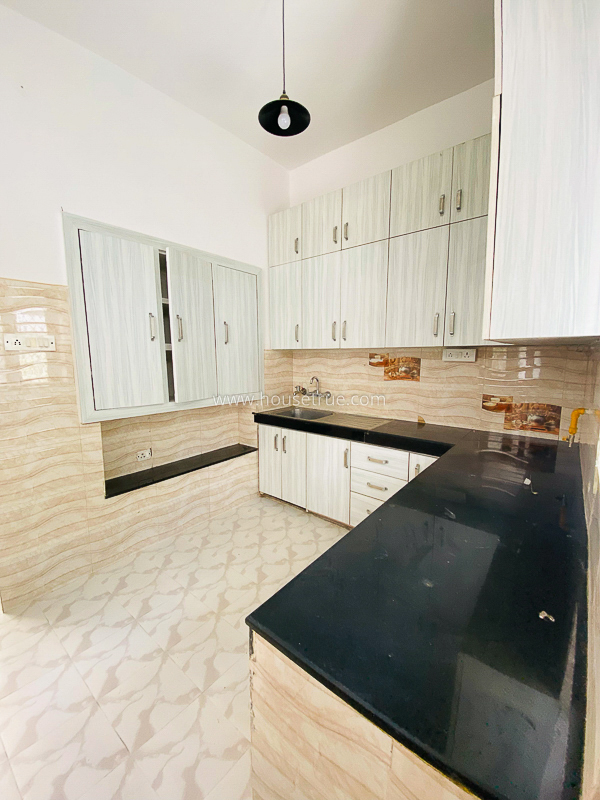 3 BHK Flat For Rent in 166