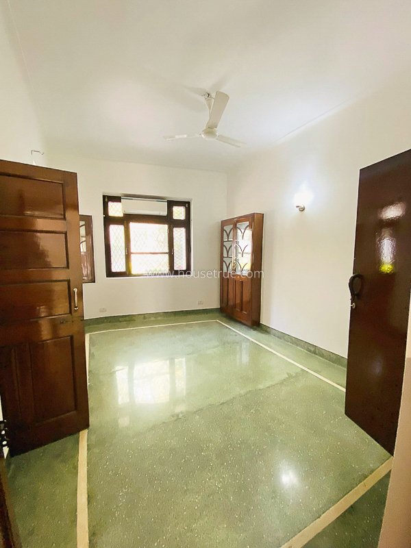3 BHK Flat For Rent in 166