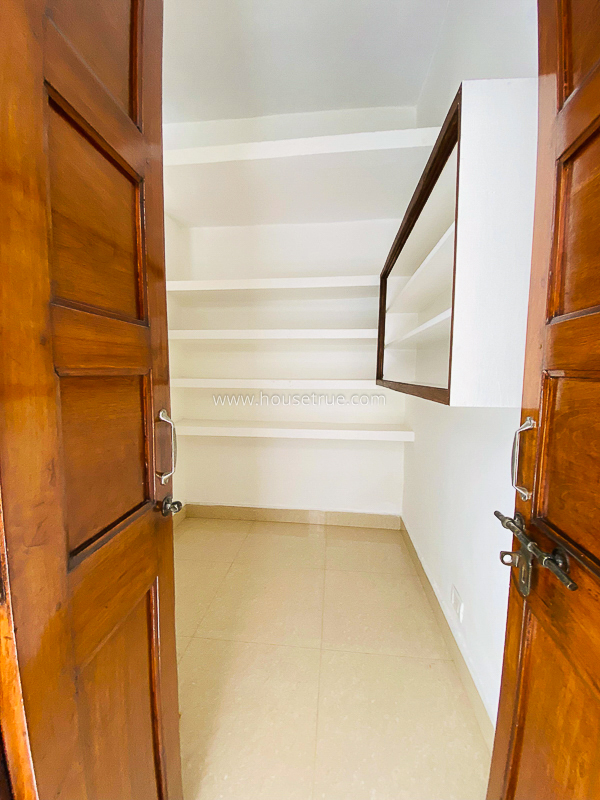 3 BHK Flat For Rent in 166