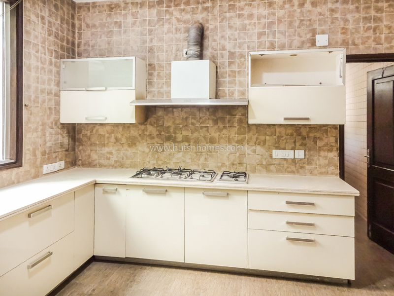 7 BHK Farm House For Rent in Dlf Chattarpur Farms