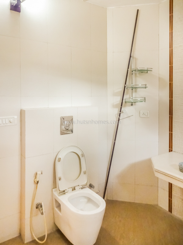 7 BHK Farm House For Rent in Dlf Chattarpur Farms