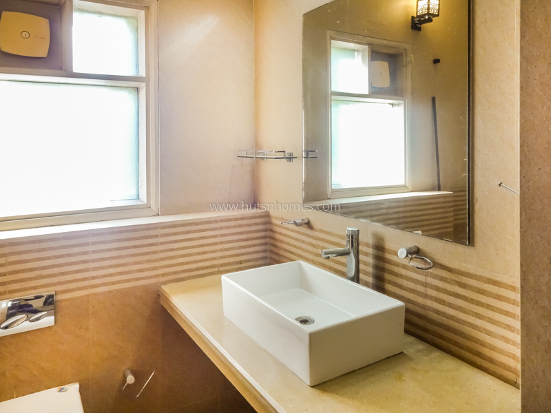 7 BHK Farm House For Rent in Dlf Chattarpur Farms