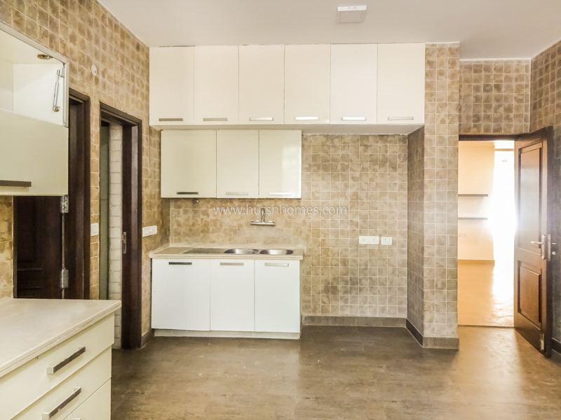 7 BHK Farm House For Rent in Dlf Chattarpur Farms