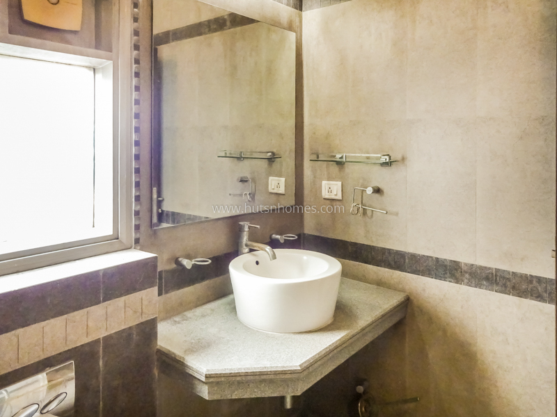 7 BHK Farm House For Rent in Dlf Chattarpur Farms