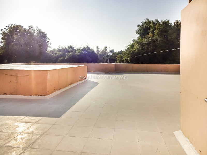 7 BHK Farm House For Rent in Dlf Chattarpur Farms