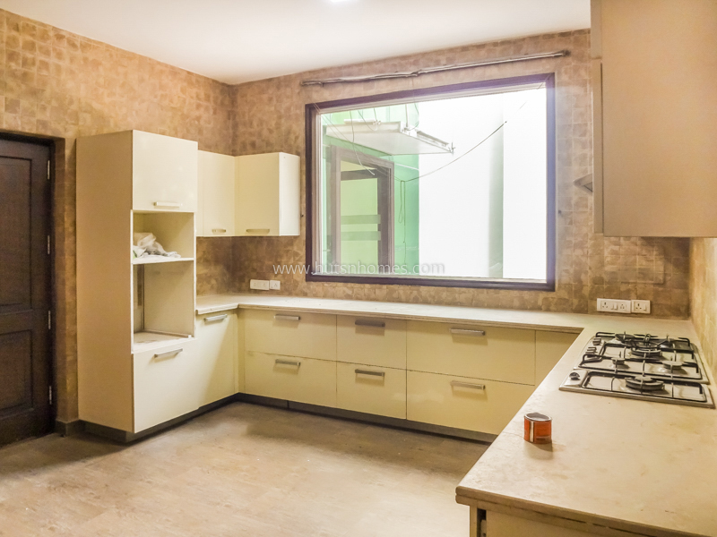 7 BHK Farm House For Rent in Dlf Chattarpur Farms